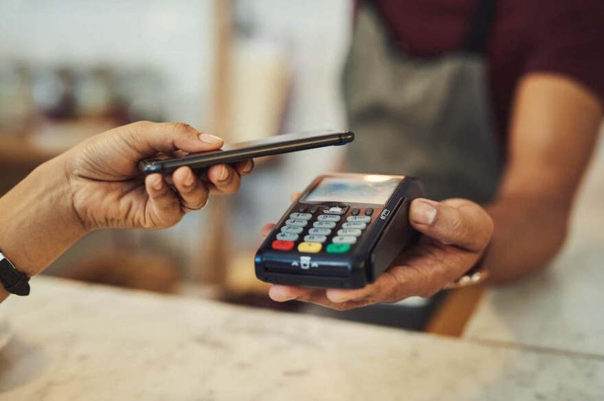 Ce este NFC și cum poți să plătești cu telefonul