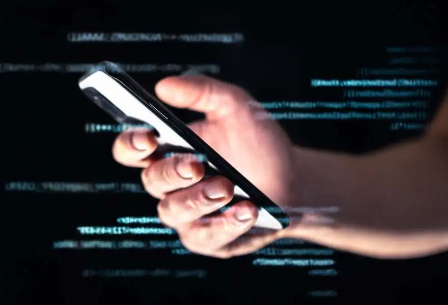 ce faci dacă ai telefonul infectat cu malware și viruși